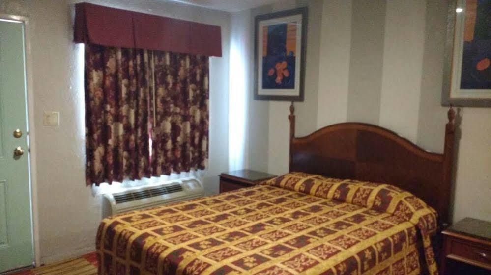 La Petite Rouge Motel San Diego Eksteriør billede